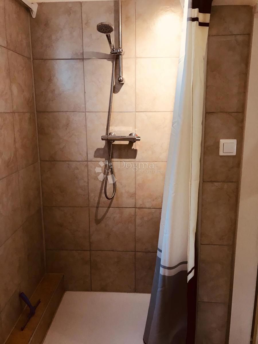 Hiša Novi Vinodolski, 110m2