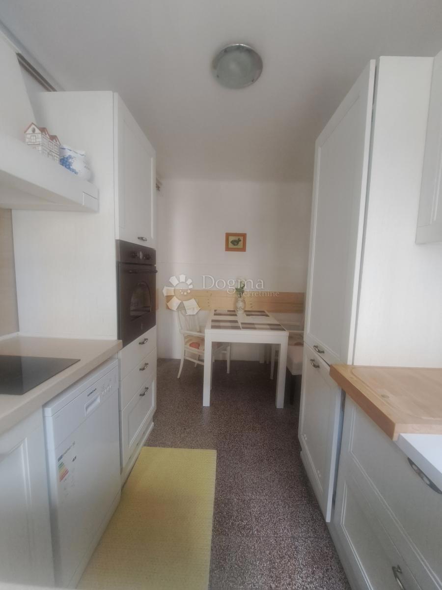 Stanovanje Centar, Rijeka, 81,95m2