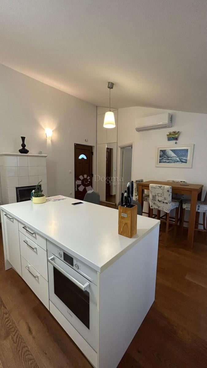 Stanovanje Štinjan, Pula, 65m2