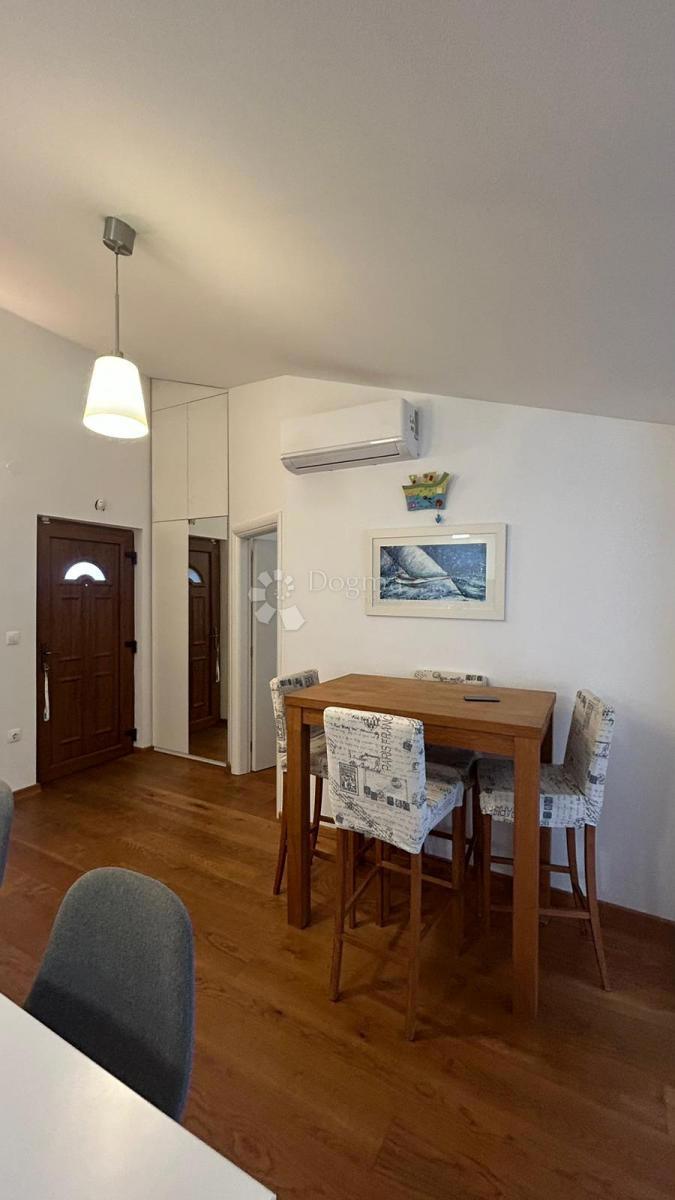 Stanovanje Štinjan, Pula, 65m2