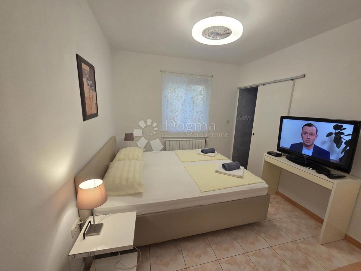 Hiša Veli vrh, Pula, 388m2