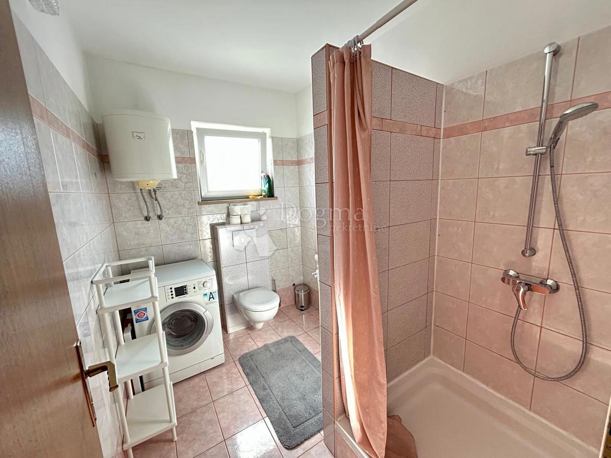 Hiša Veli vrh, Pula, 388m2