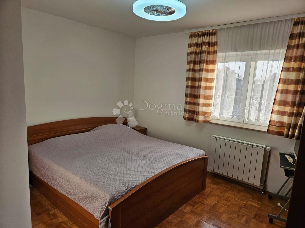 Hiša Veli vrh, Pula, 388m2