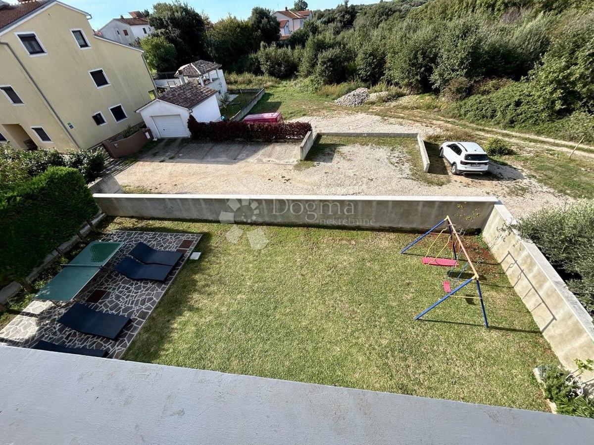 Hiša Veli vrh, Pula, 388m2