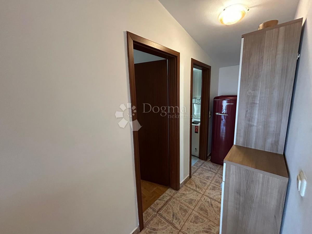 Hiša Veli vrh, Pula, 388m2