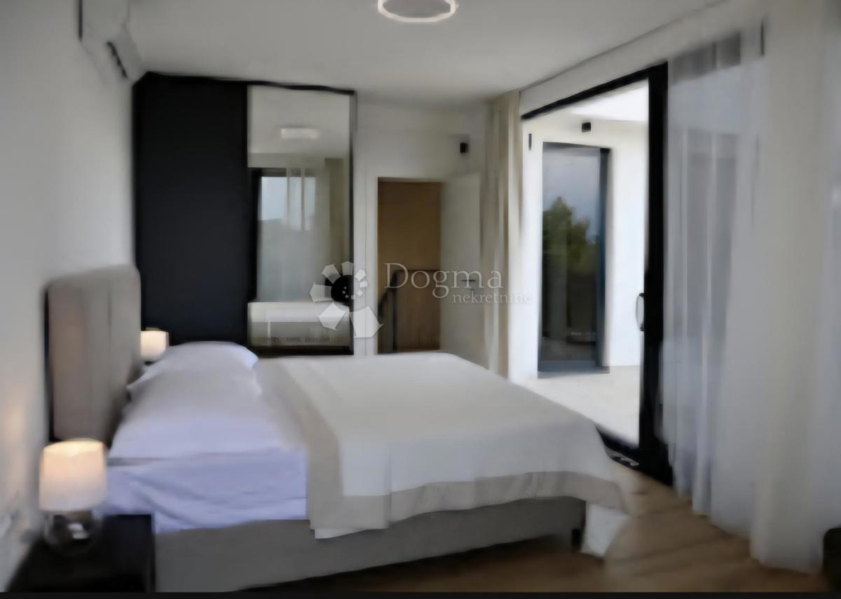 Hiša Rogač, Šolta, 236m2