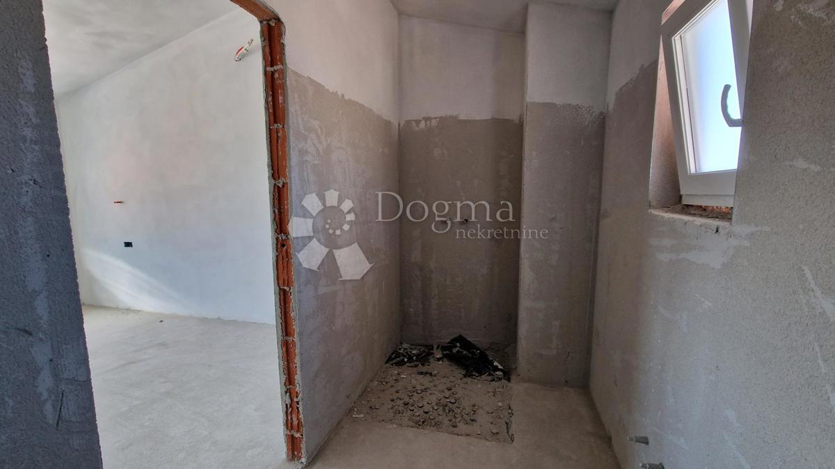 Hiša Juršići, Svetvinčenat, 190m2