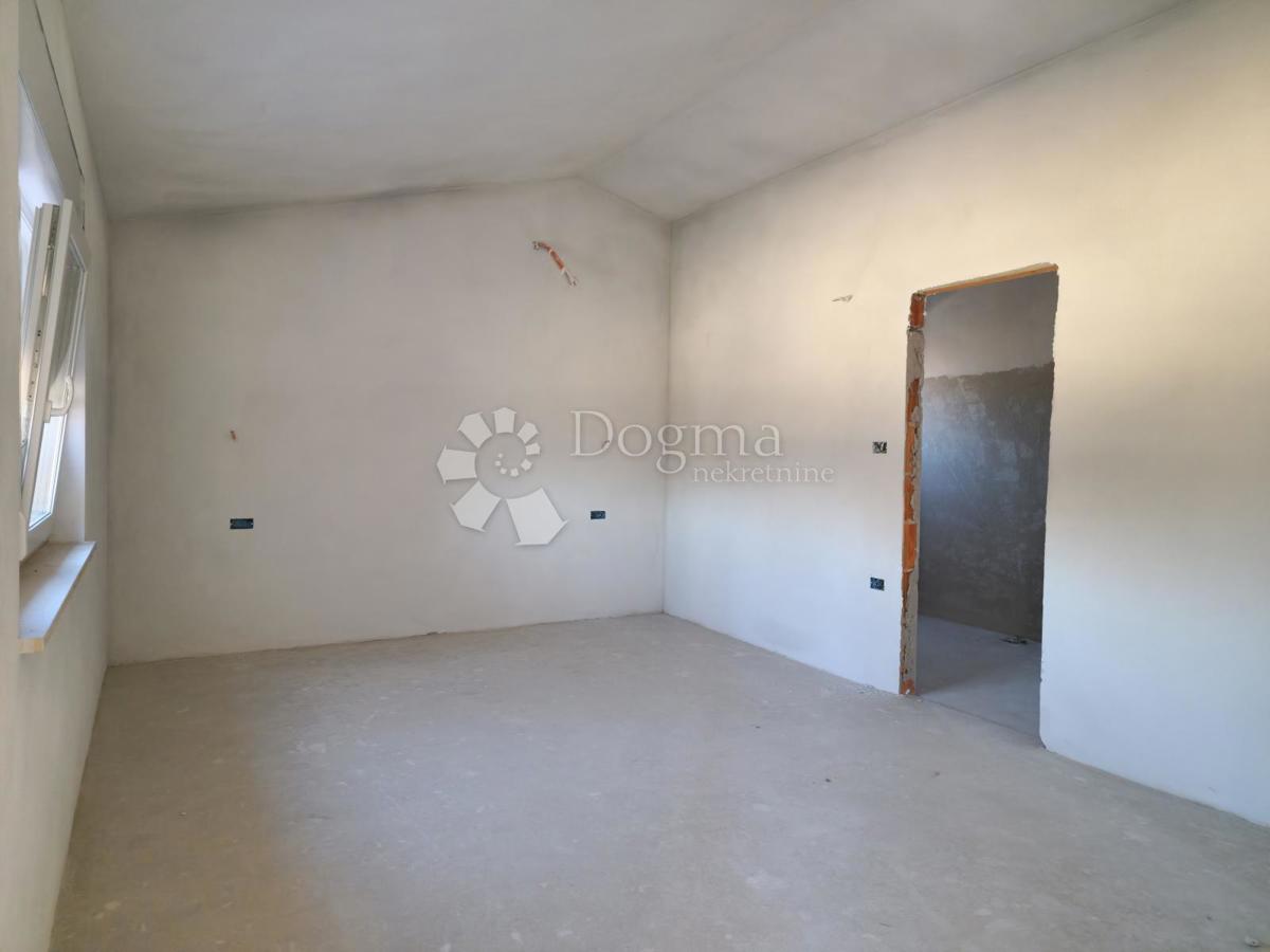 Hiša Juršići, Svetvinčenat, 190m2