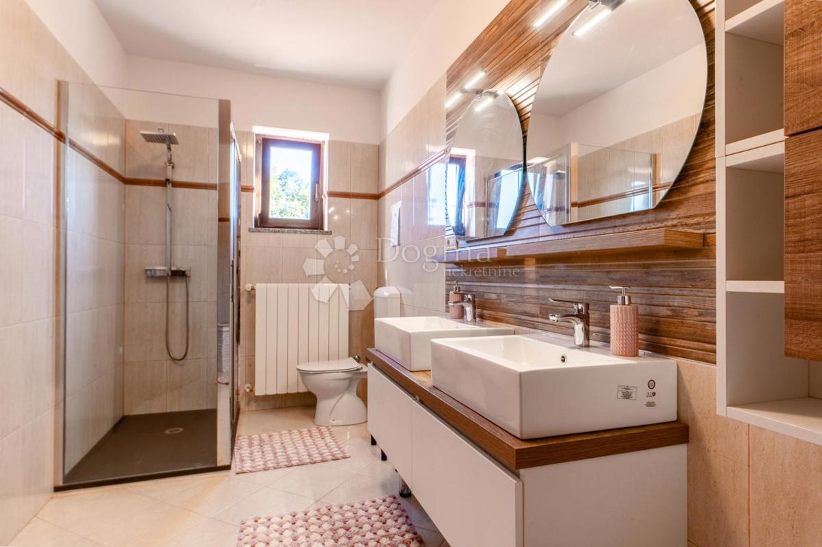 Hiša Marčelji, Viškovo, 600m2