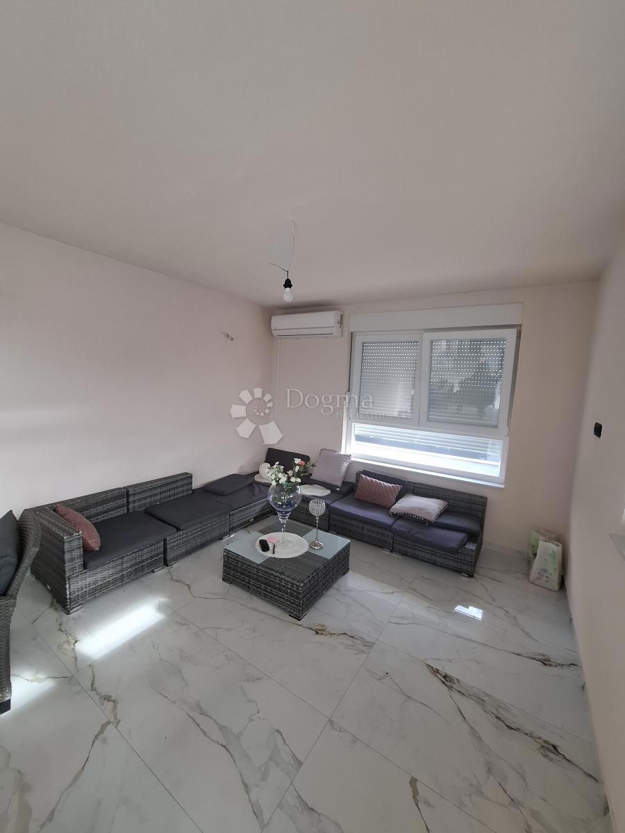 Apartma Turanj, Sveti Filip I Jakov, 130m2
