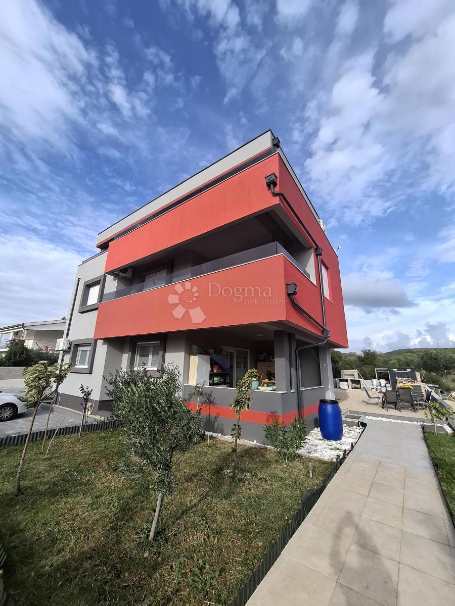 Apartma Turanj, Sveti Filip I Jakov, 130m2