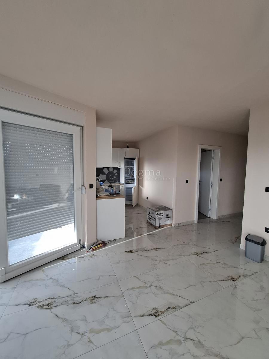 Apartma Turanj, Sveti Filip I Jakov, 130m2