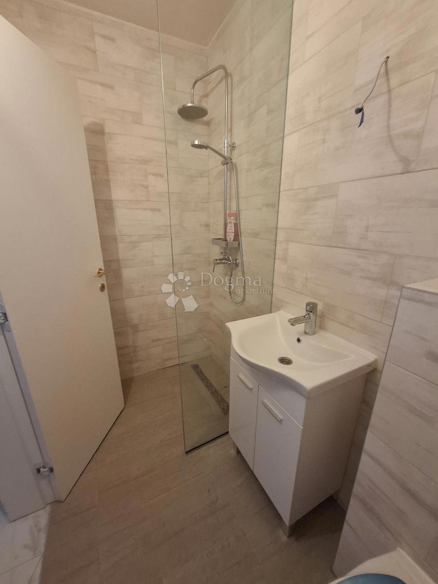 Apartma Turanj, Sveti Filip I Jakov, 130m2