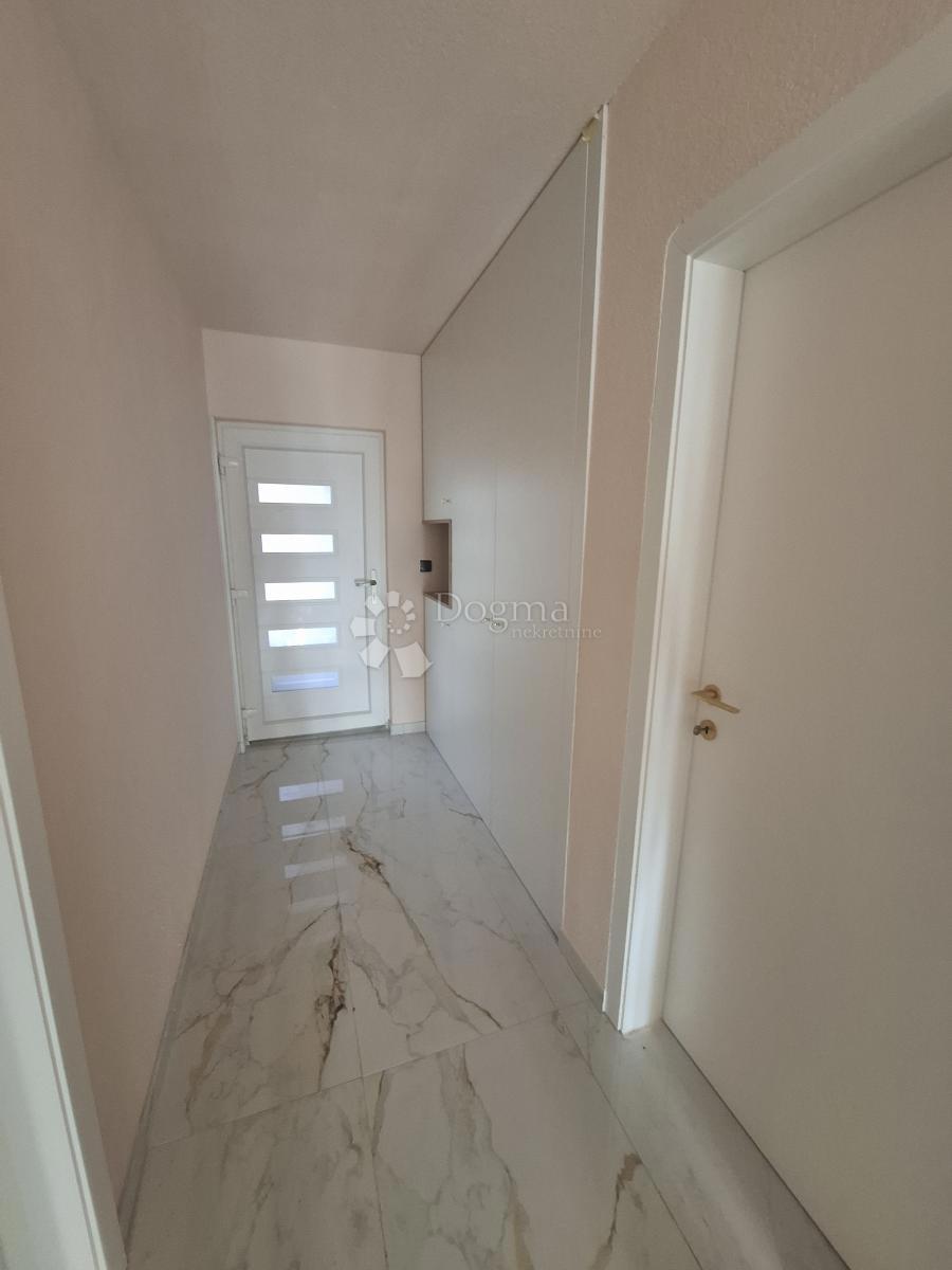 Apartma Turanj, Sveti Filip I Jakov, 130m2