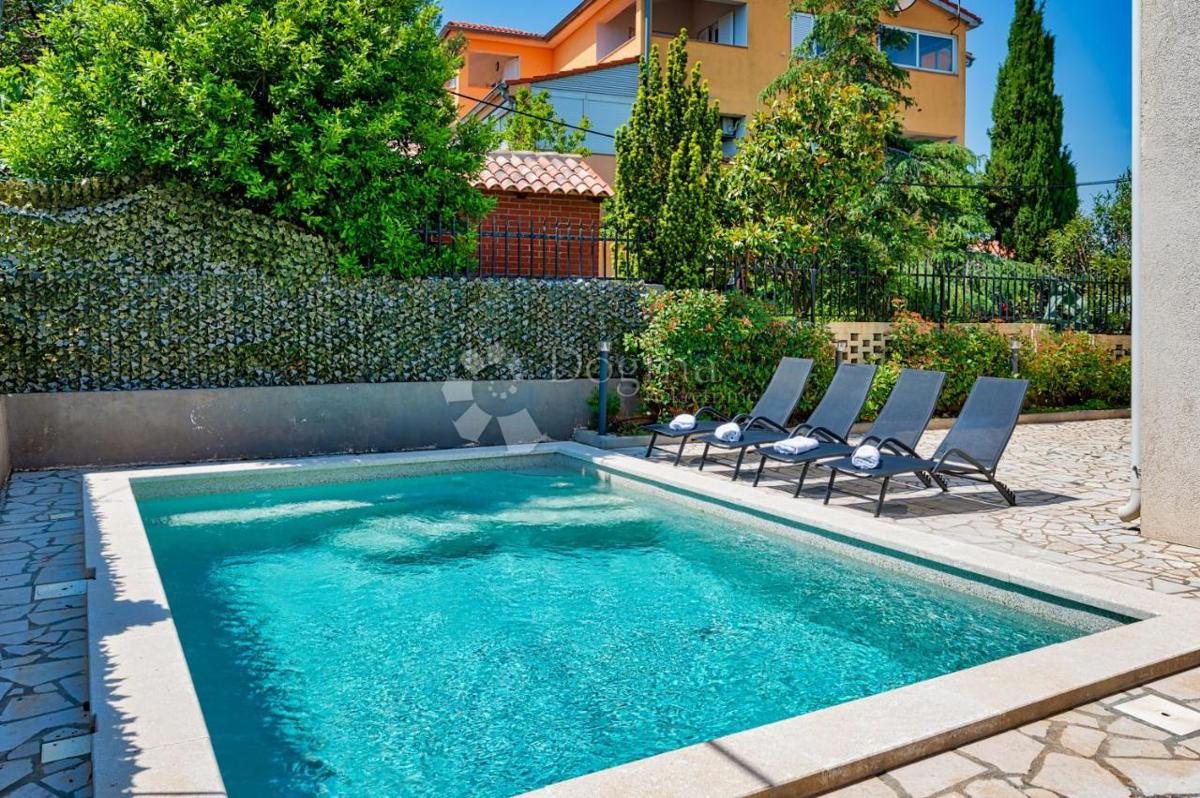 Hiša s pogledom na morje - 900 m od plaže