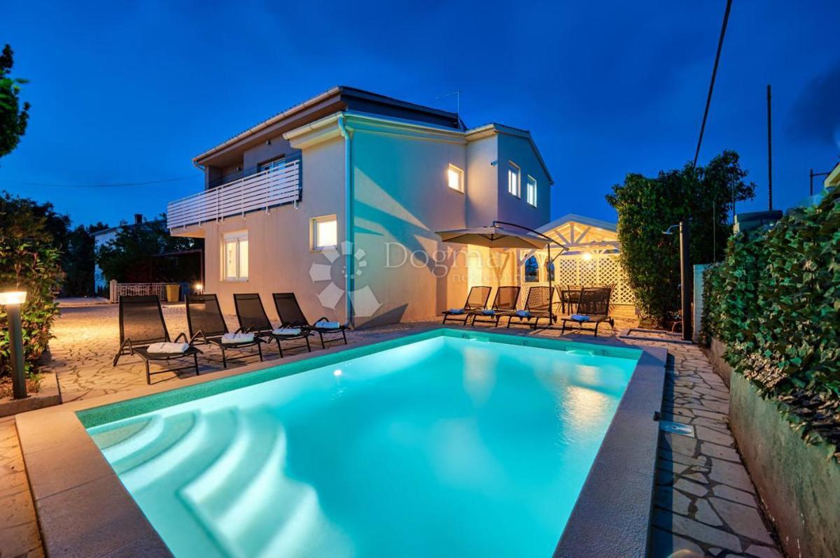 Hiša s pogledom na morje - 900 m od plaže