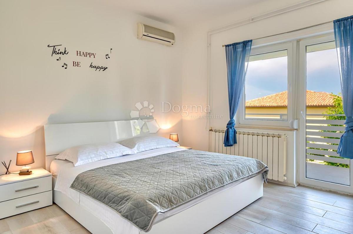 Hiša s pogledom na morje - 900 m od plaže