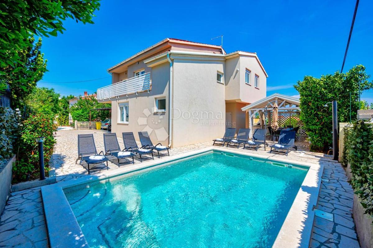 Hiša s pogledom na morje - 900 m od plaže