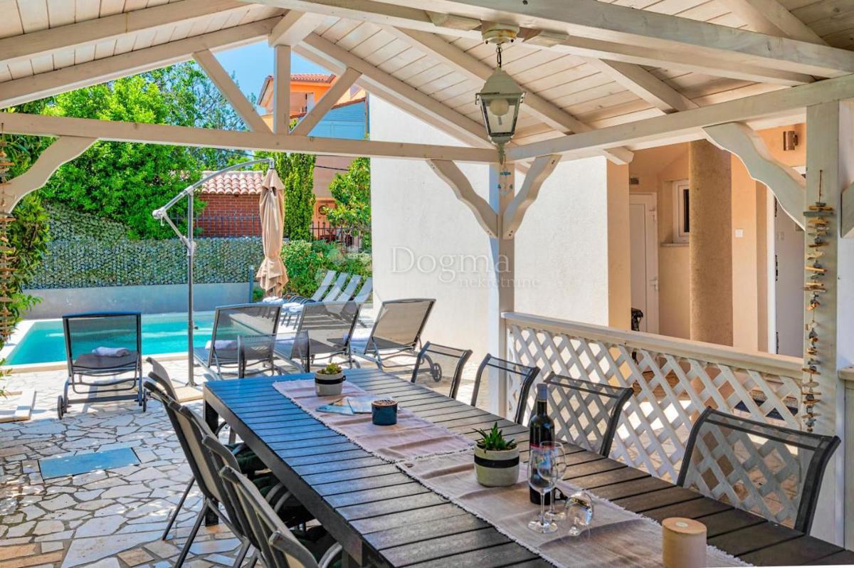 Hiša s pogledom na morje - 900 m od plaže