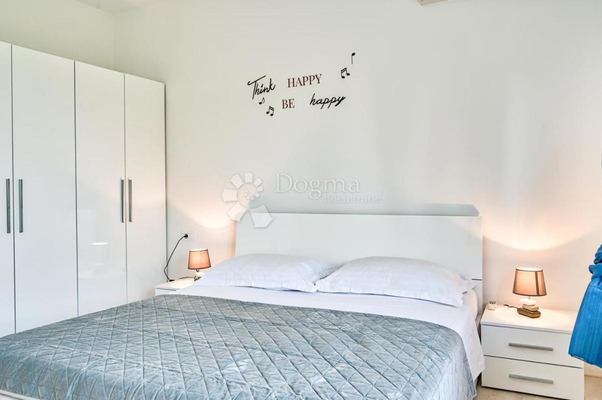 Hiša s pogledom na morje - 900 m od plaže