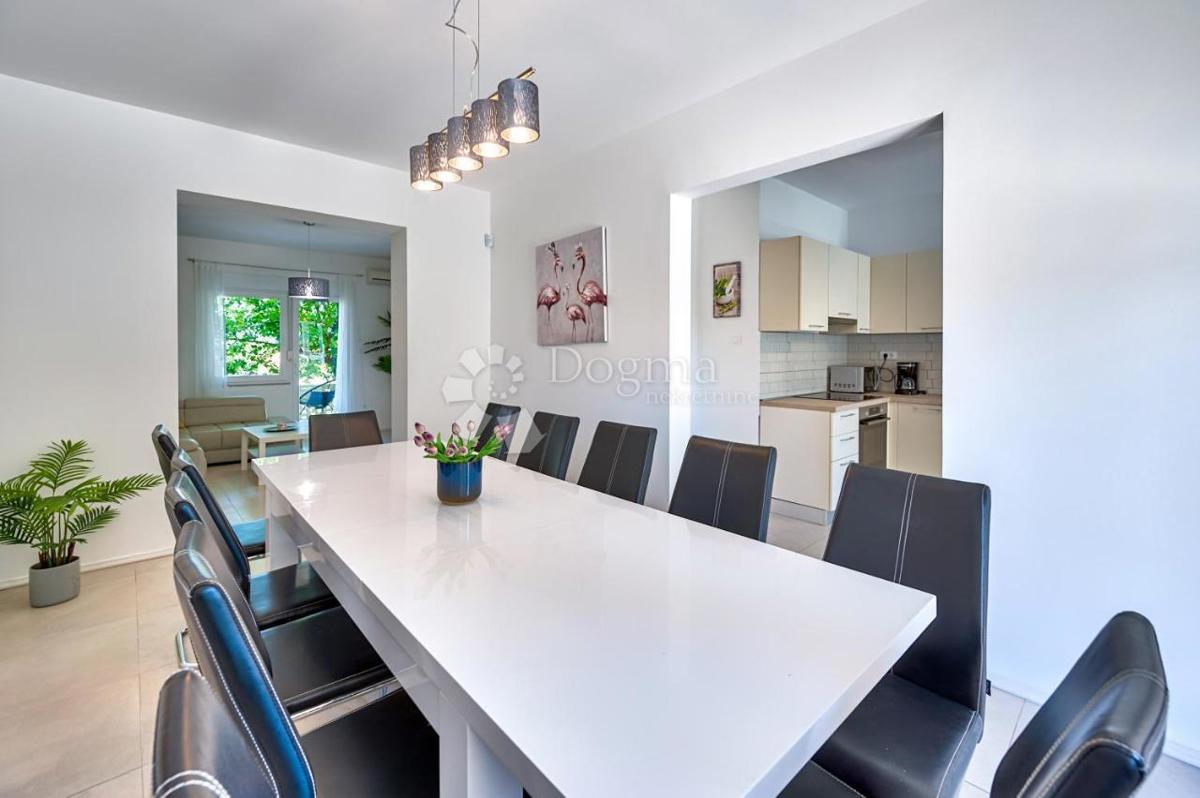 Hiša s pogledom na morje - 900 m od plaže