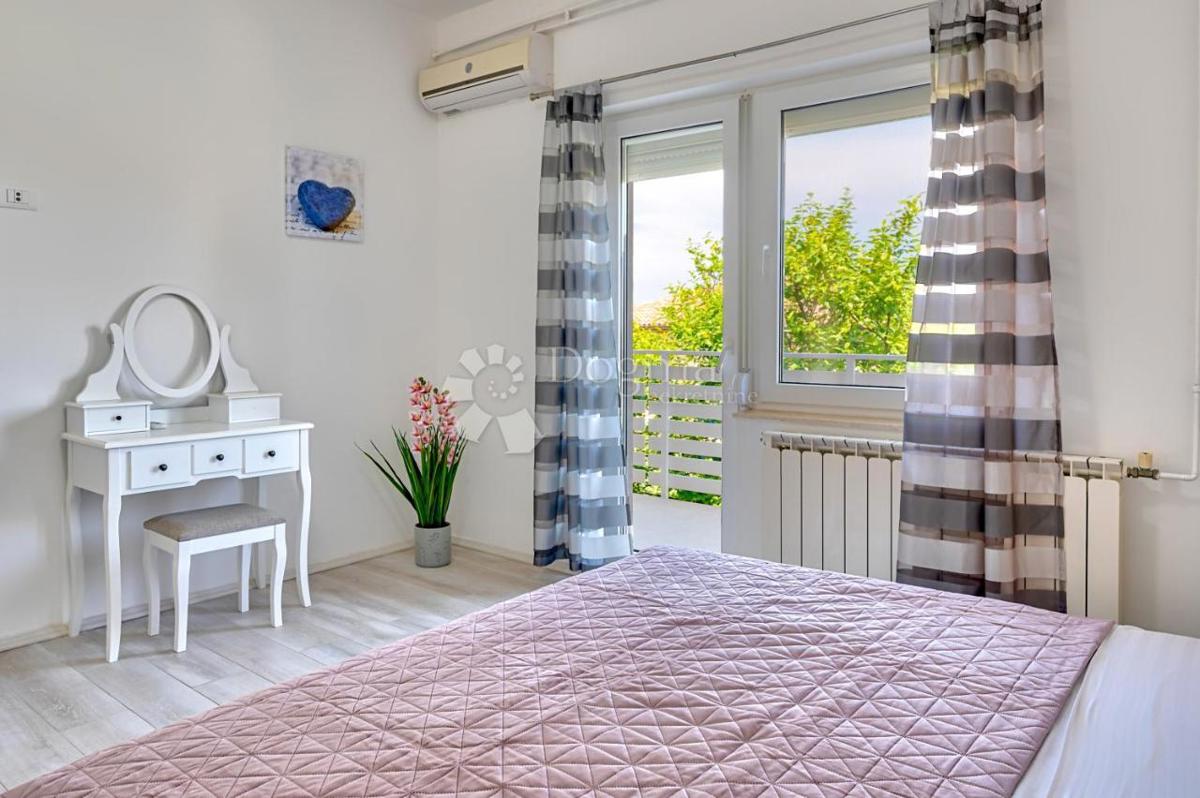 Hiša s pogledom na morje - 900 m od plaže