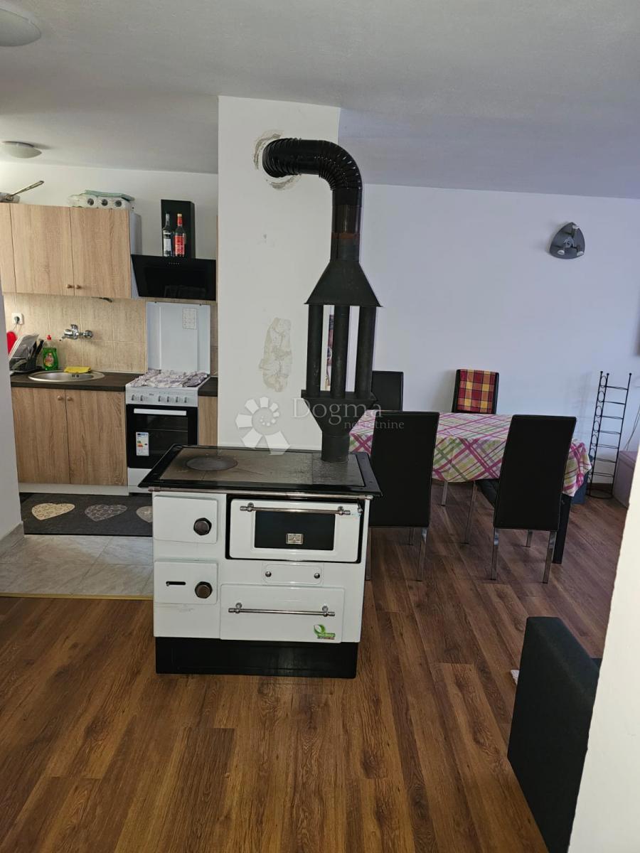 Hiša Stružec, Popovača, 4.302m2