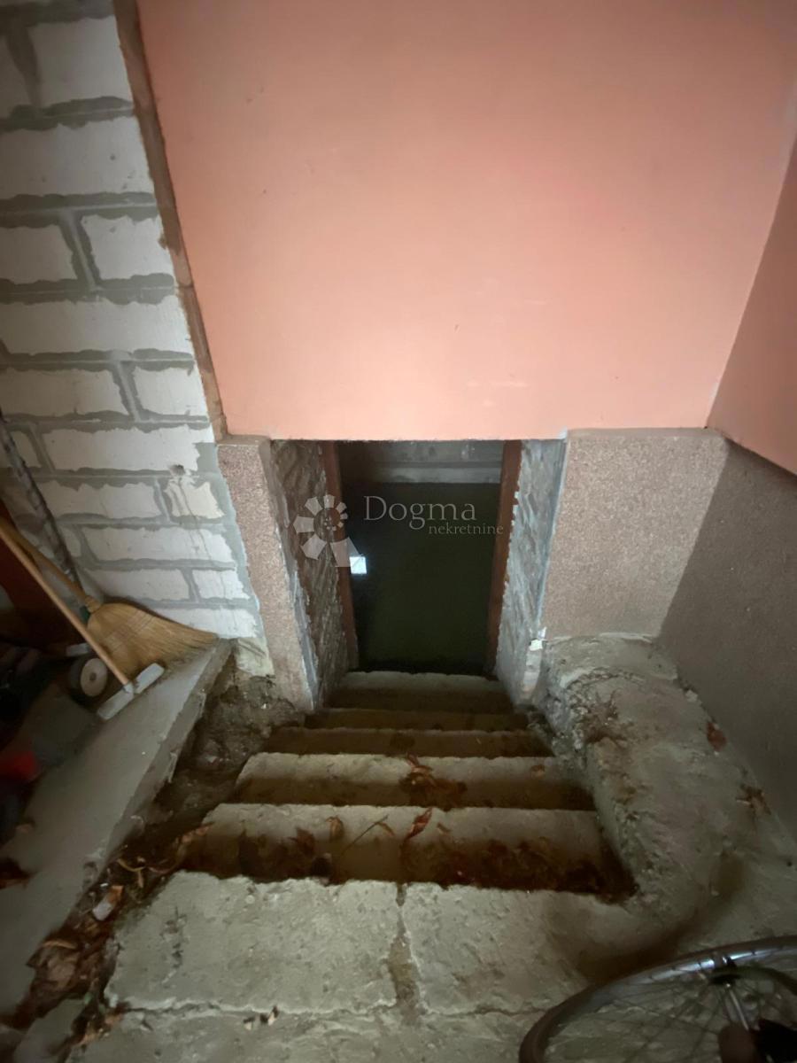 Hiša Stružec, Popovača, 4.302m2