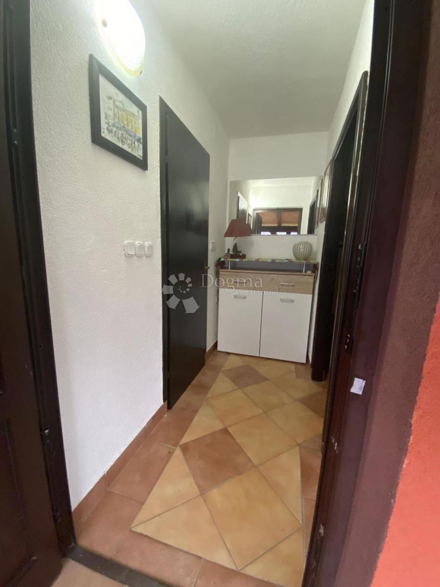 Hiša Stružec, Popovača, 4.302m2