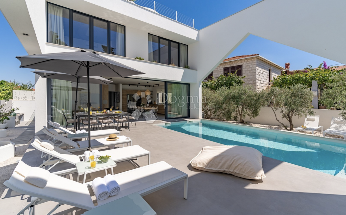 Hiša Supetar, 240m2