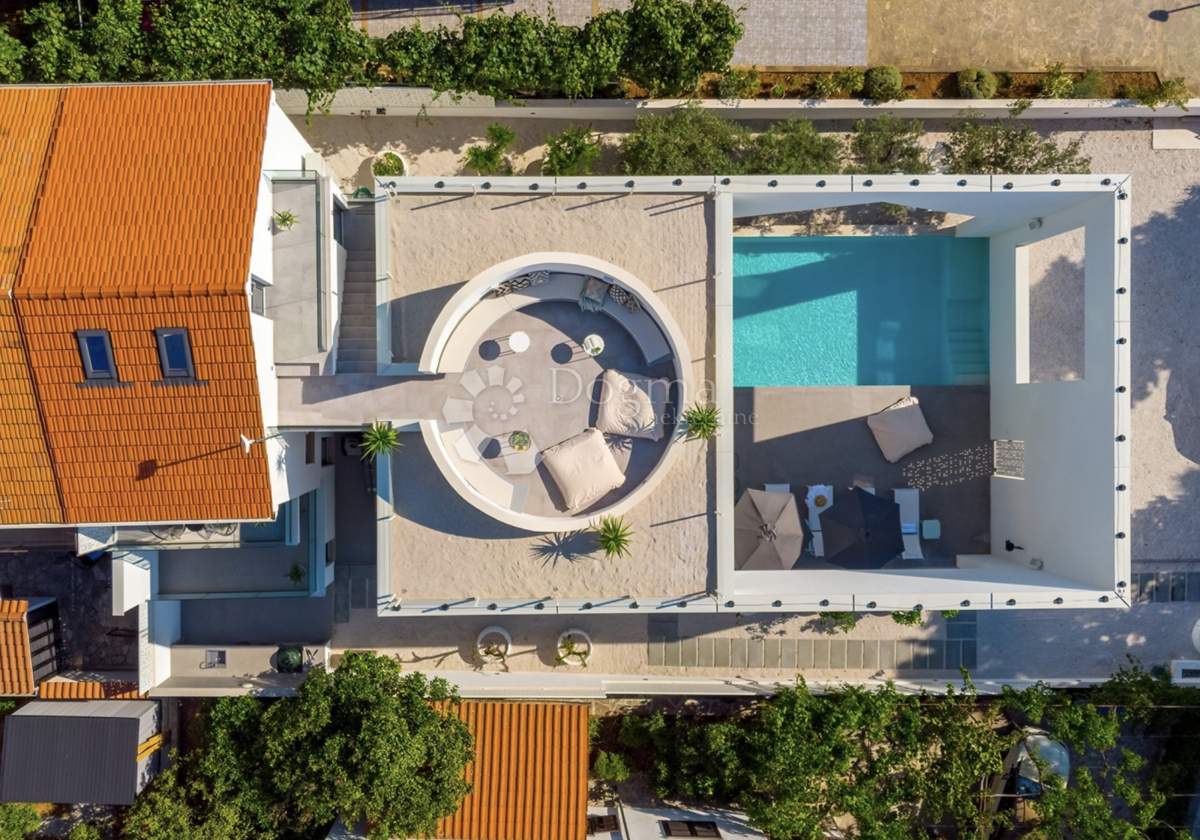 Hiša Supetar, 240m2