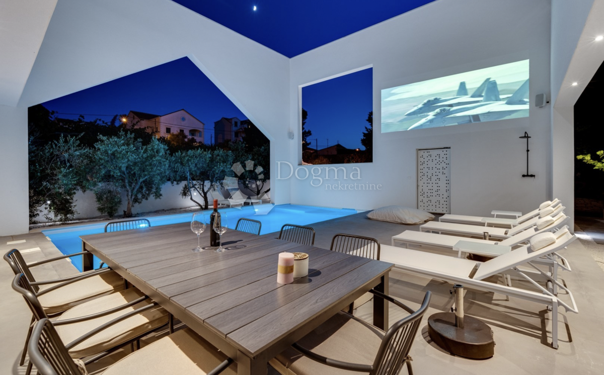 Hiša Supetar, 240m2