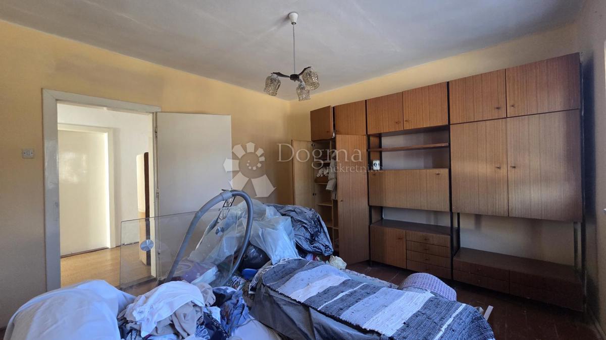 Hiša Vrbovsko, 200m2