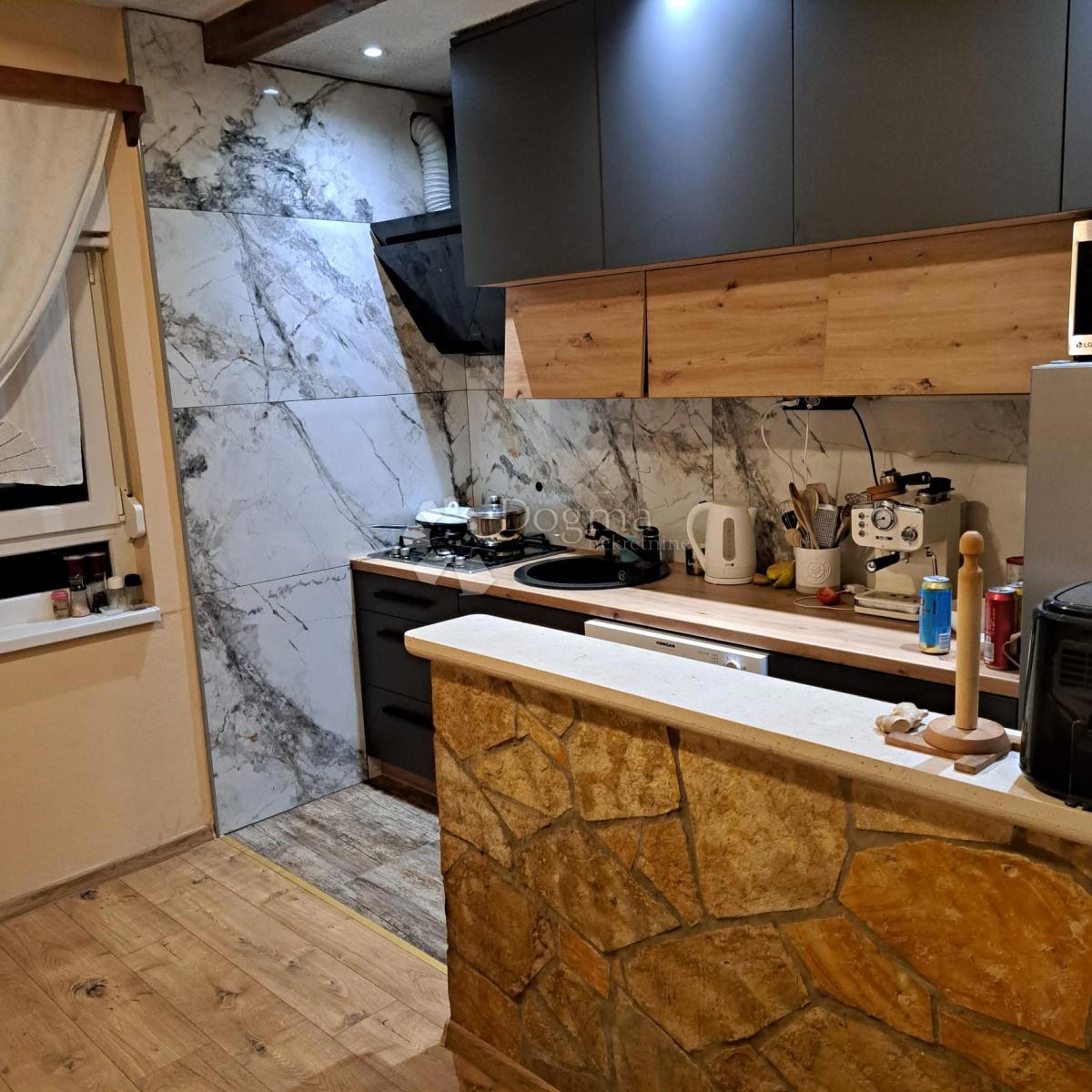 Hiša Tenja, Osijek - Okolica, 162m2