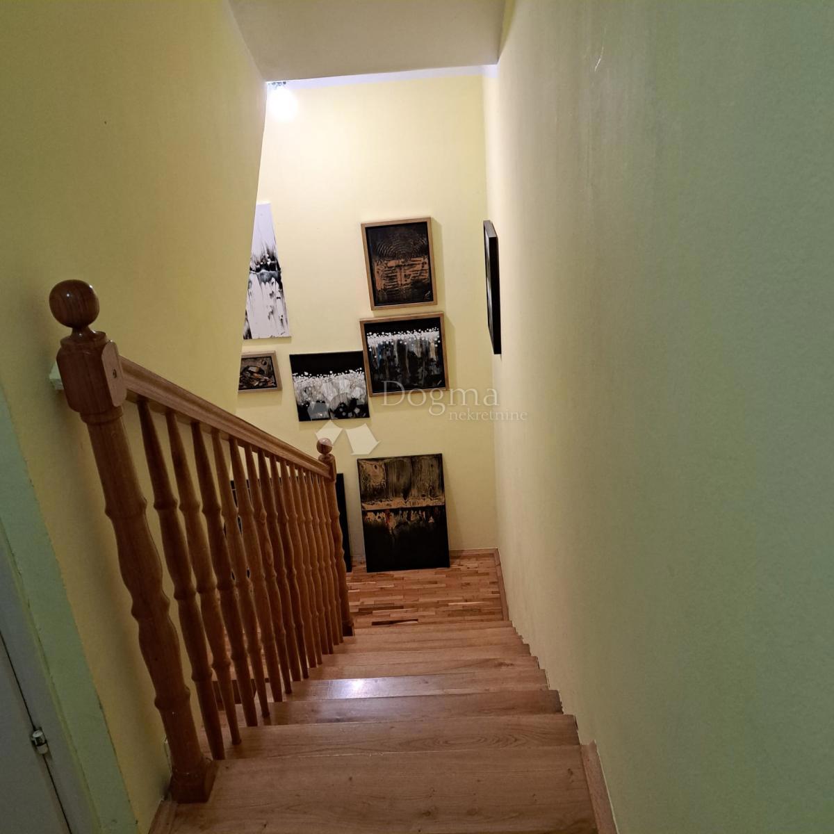 Hiša Tenja, Osijek - Okolica, 162m2