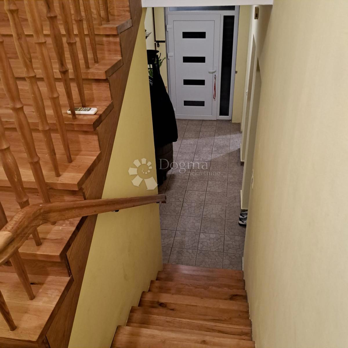 Hiša Tenja, Osijek - Okolica, 162m2