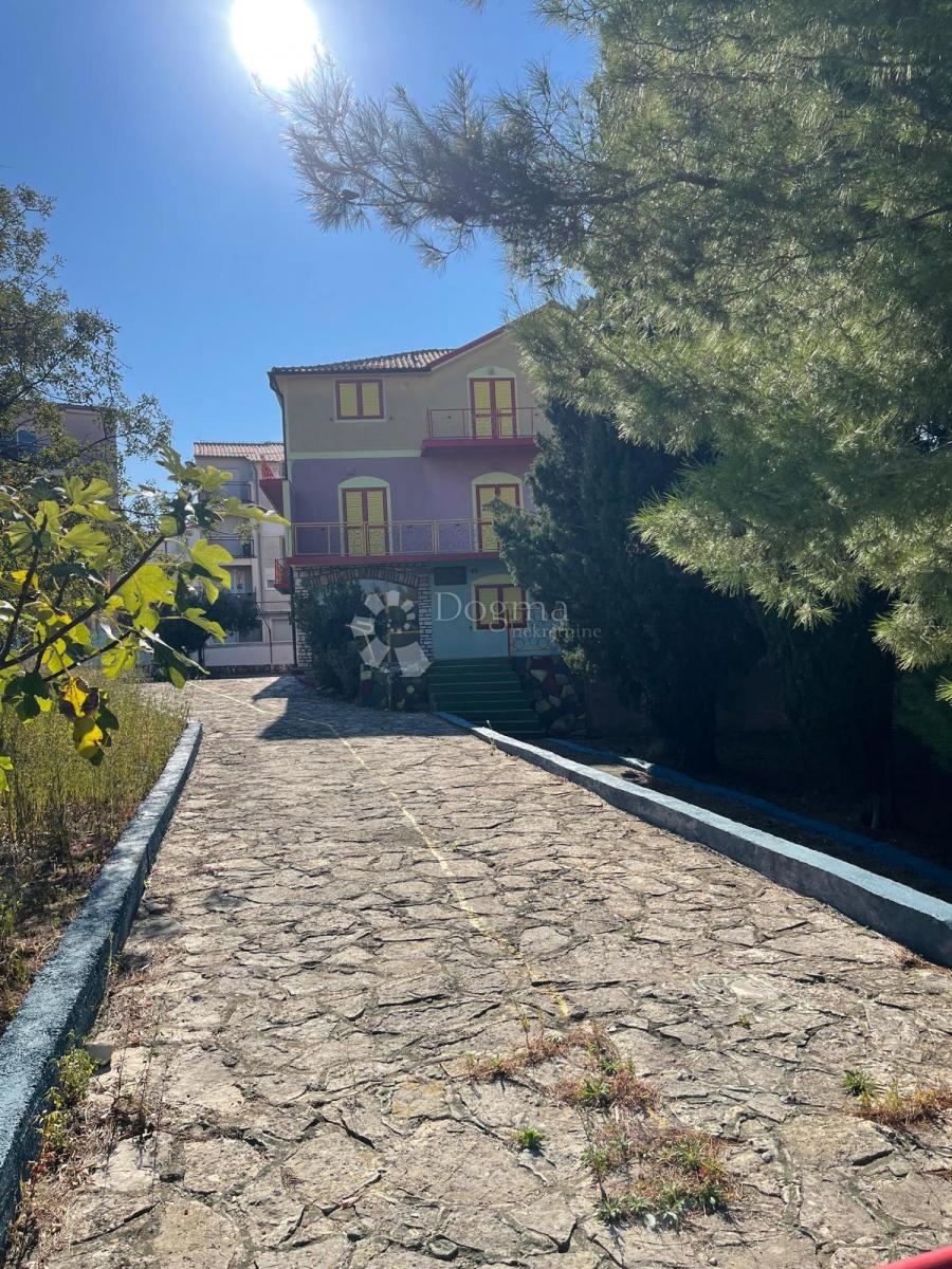 Hiša Murter, 471,63m2