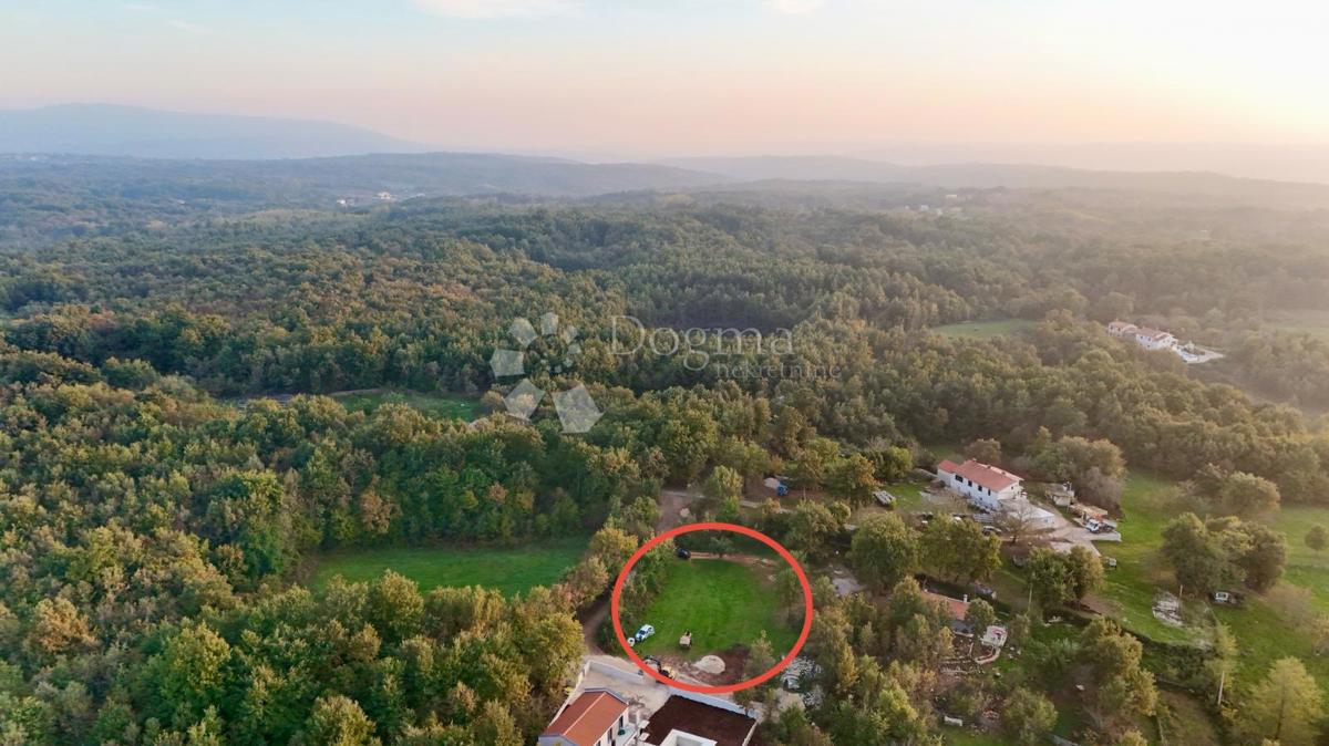 Zemljišče Labin, 1.780m2