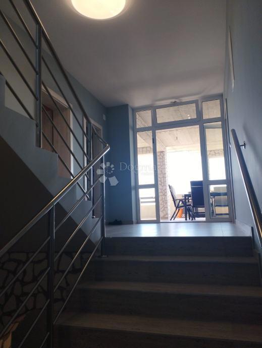 Hiša Donje Biljane, Benkovac, 350m2