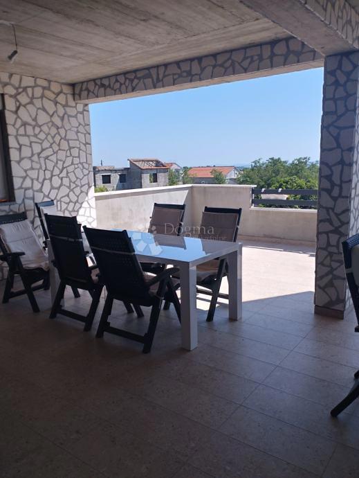 Hiša Donje Biljane, Benkovac, 350m2