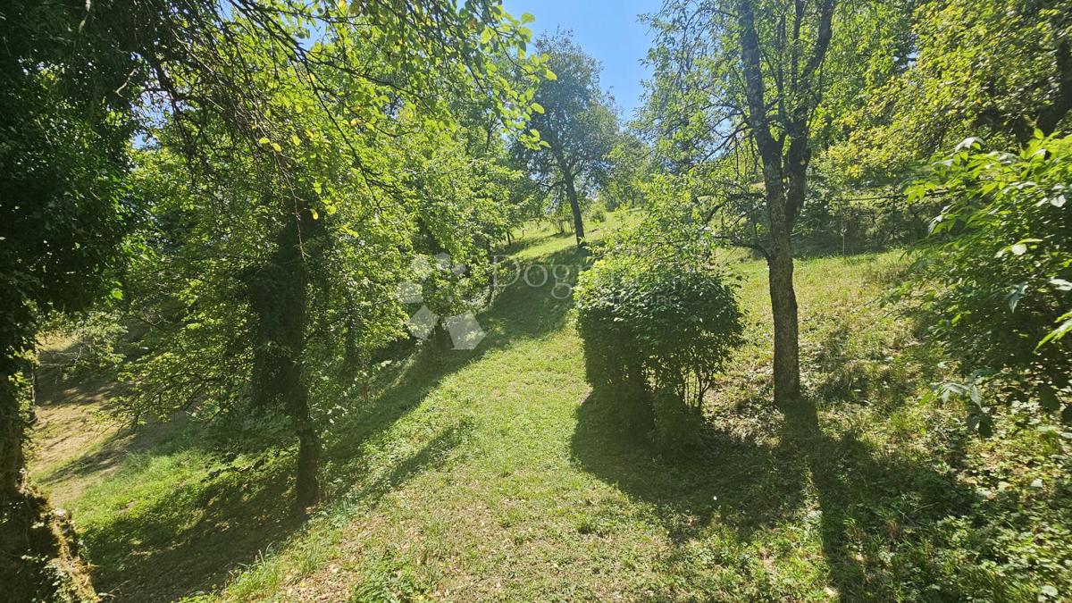 Hiša Vrbovsko, 180m2