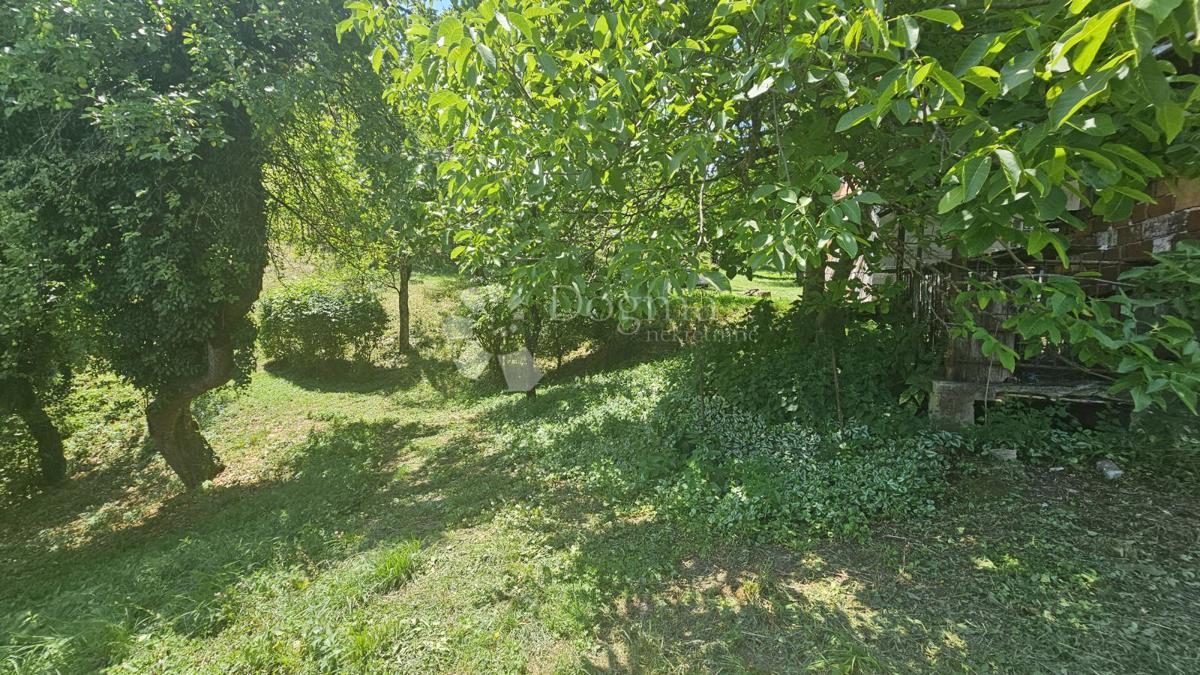 Hiša Vrbovsko, 180m2