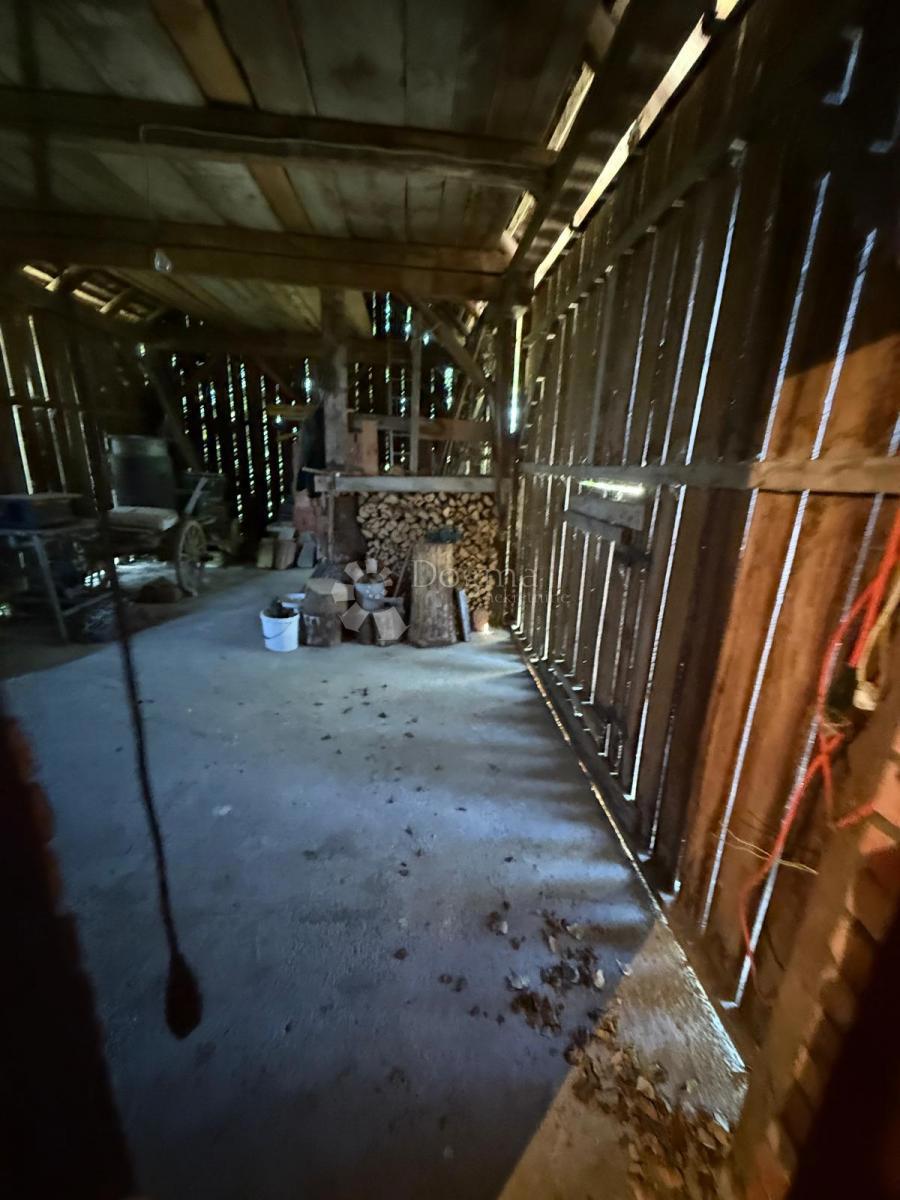 Hiša Lonjica, Vrbovec, 277m2