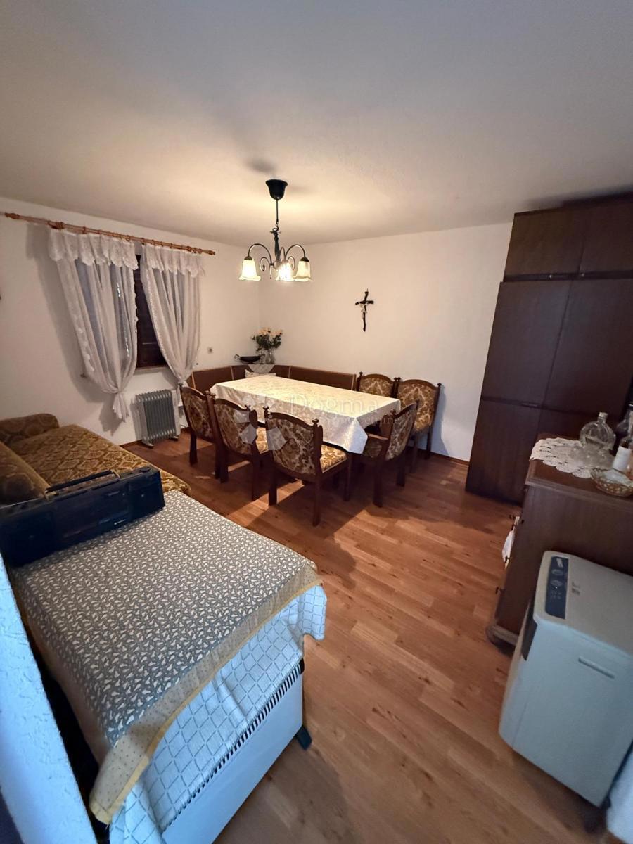 Hiša Lonjica, Vrbovec, 277m2