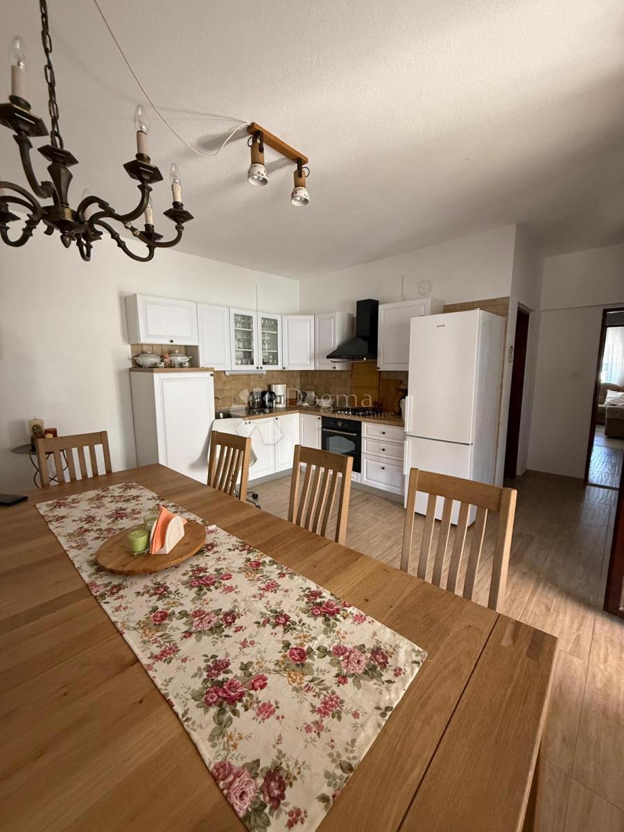 Hiša Lonjica, Vrbovec, 277m2