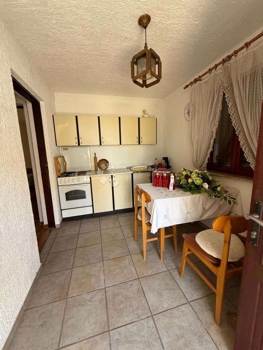 Hiša Lonjica, Vrbovec, 277m2