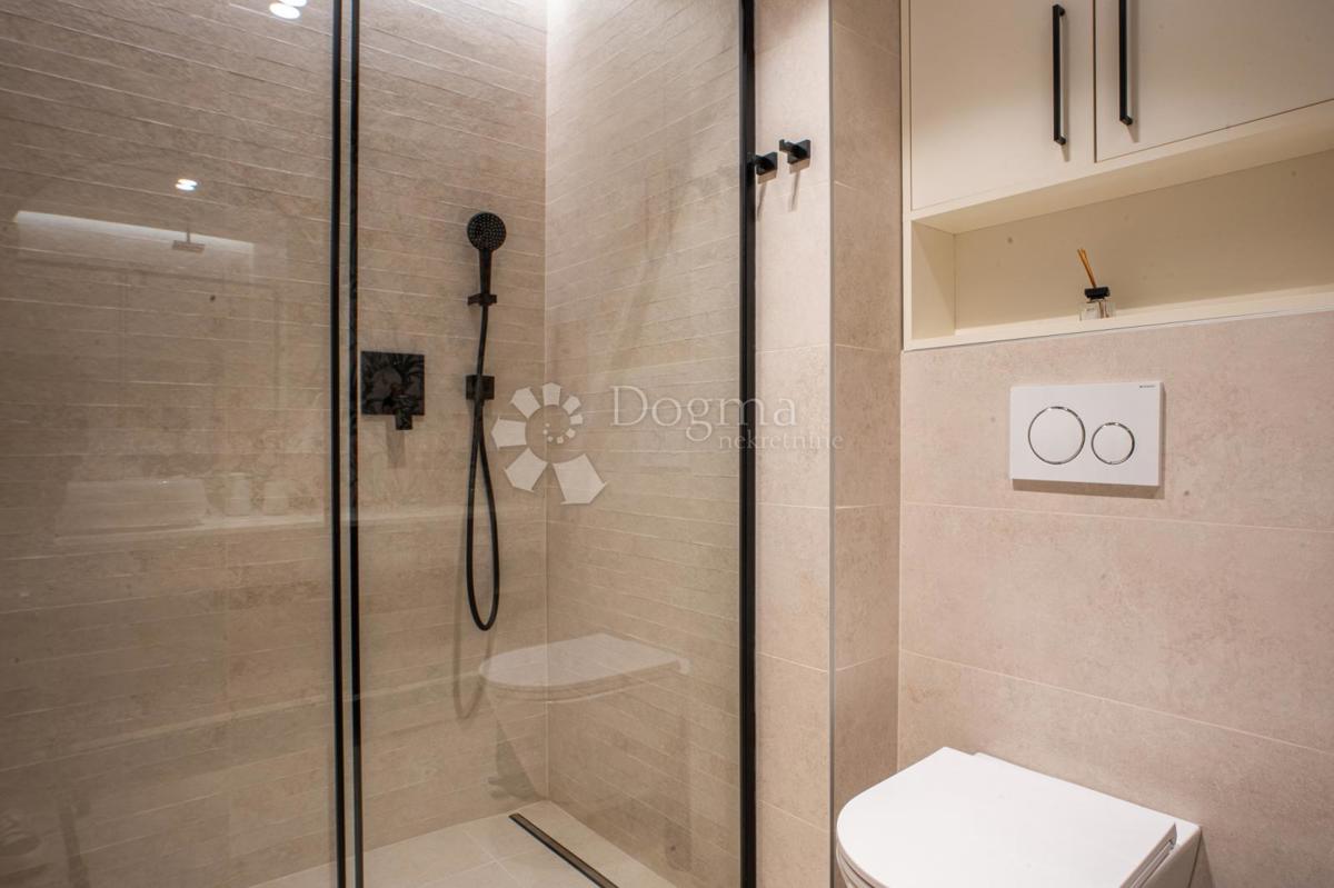 Stanovanje Kostrena Sveta Lucija, Kostrena, 252m2