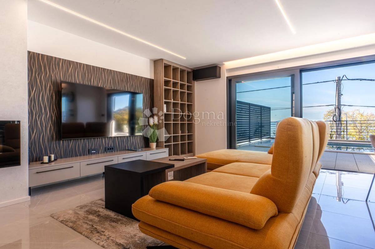 Stanovanje Kostrena Sveta Lucija, Kostrena, 252m2