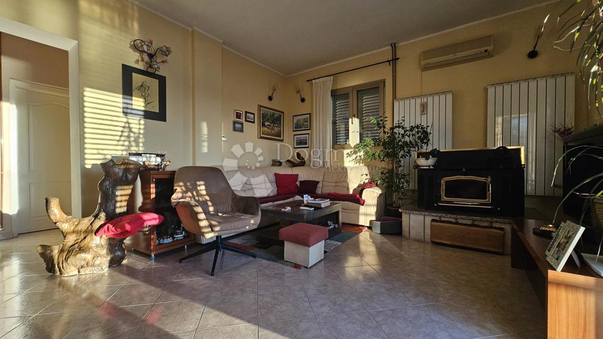 Hiša Dramalj, Crikvenica, 204m2