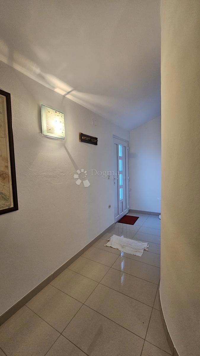 Hiša Dramalj, Crikvenica, 204m2